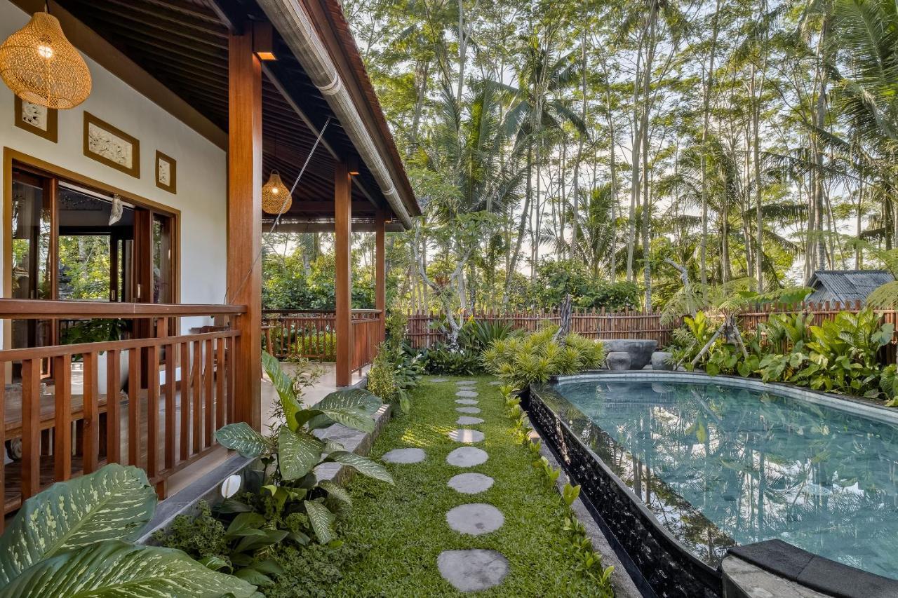 Ratni Ubud Villa Buitenkant foto
