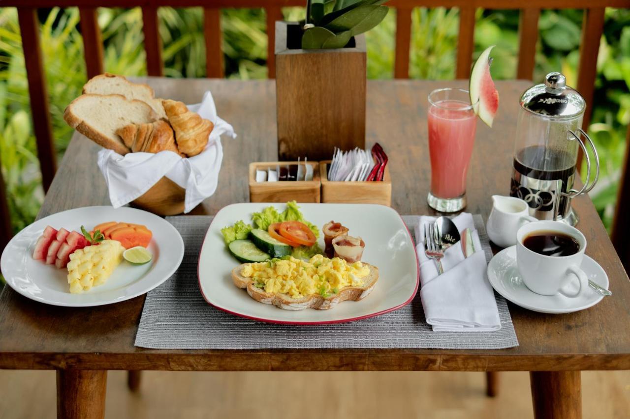 Ratni Ubud Villa Buitenkant foto